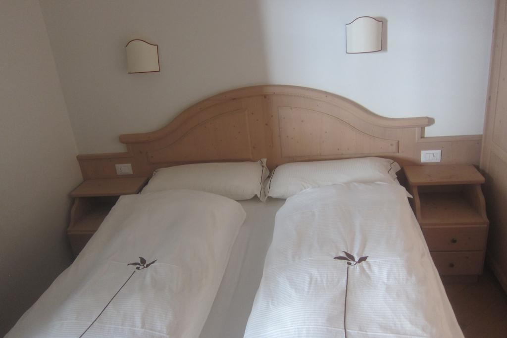 Chalet Rin Da Pemont Livigno Szoba fotó