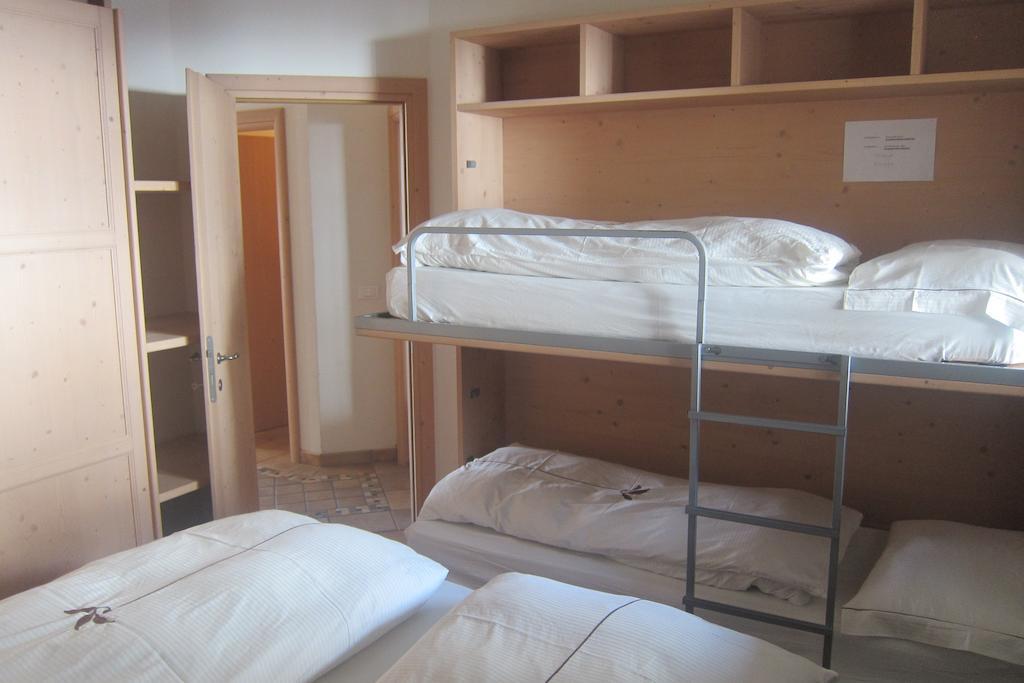 Chalet Rin Da Pemont Livigno Szoba fotó