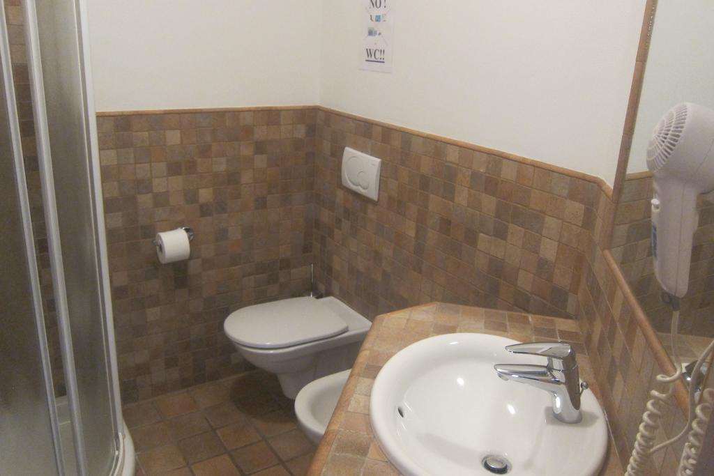 Chalet Rin Da Pemont Livigno Szoba fotó