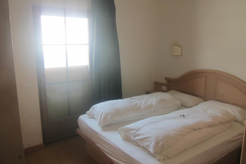 Chalet Rin Da Pemont Livigno Szoba fotó