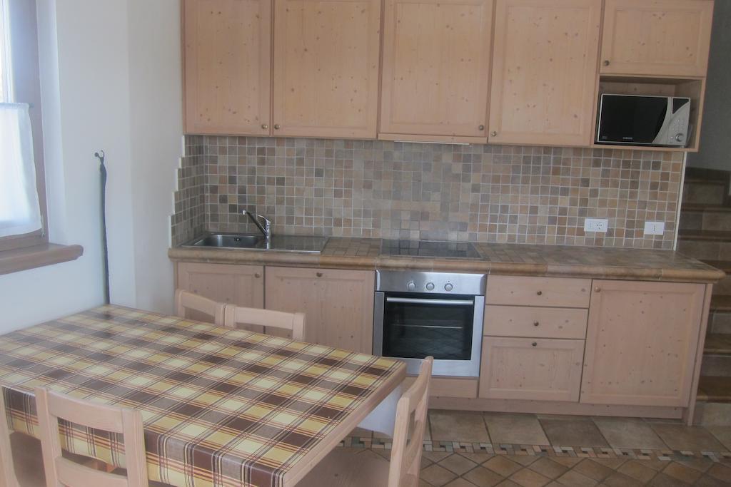 Chalet Rin Da Pemont Livigno Szoba fotó